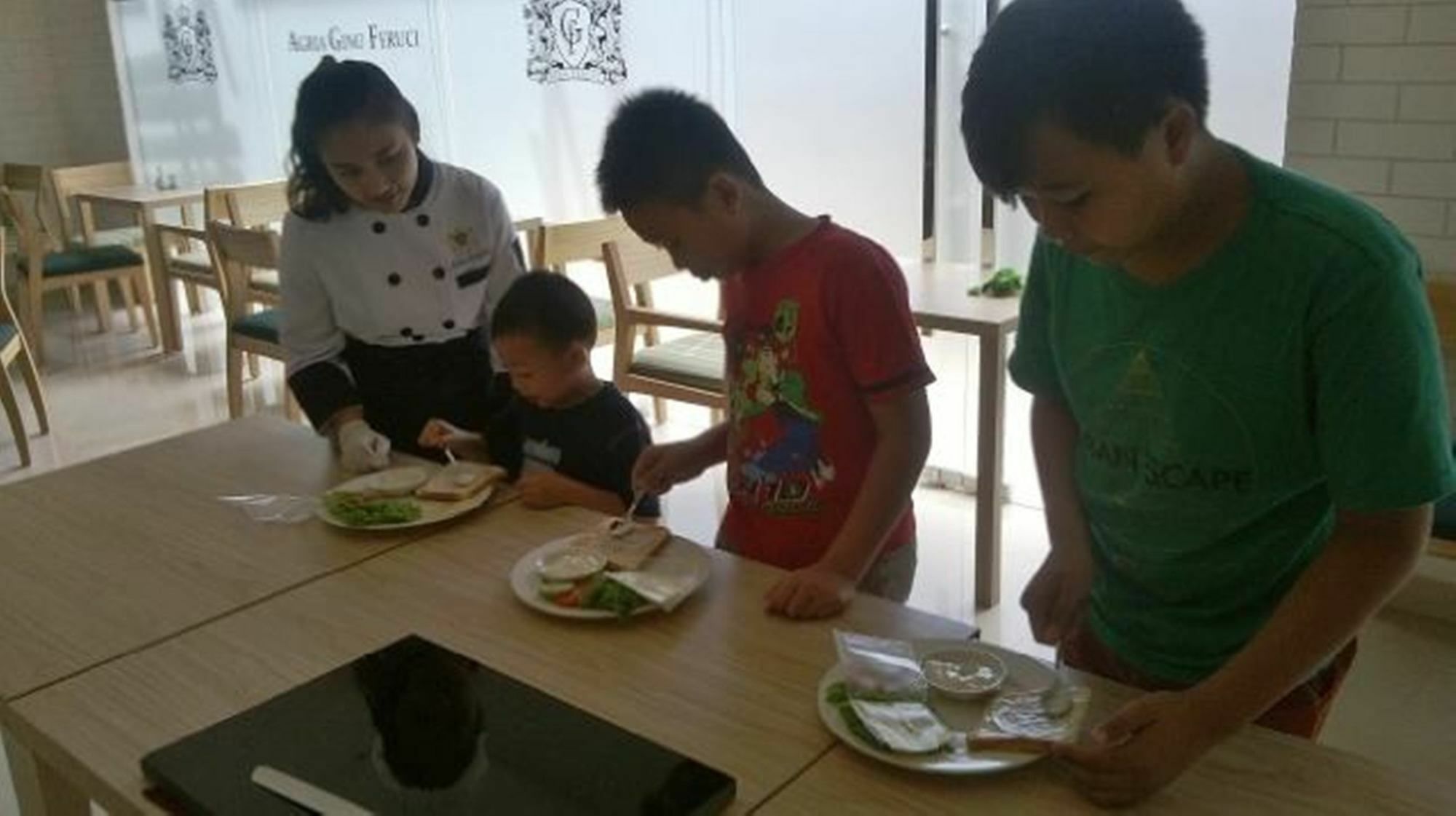 Agria Hotel Bogor Buitenkant foto